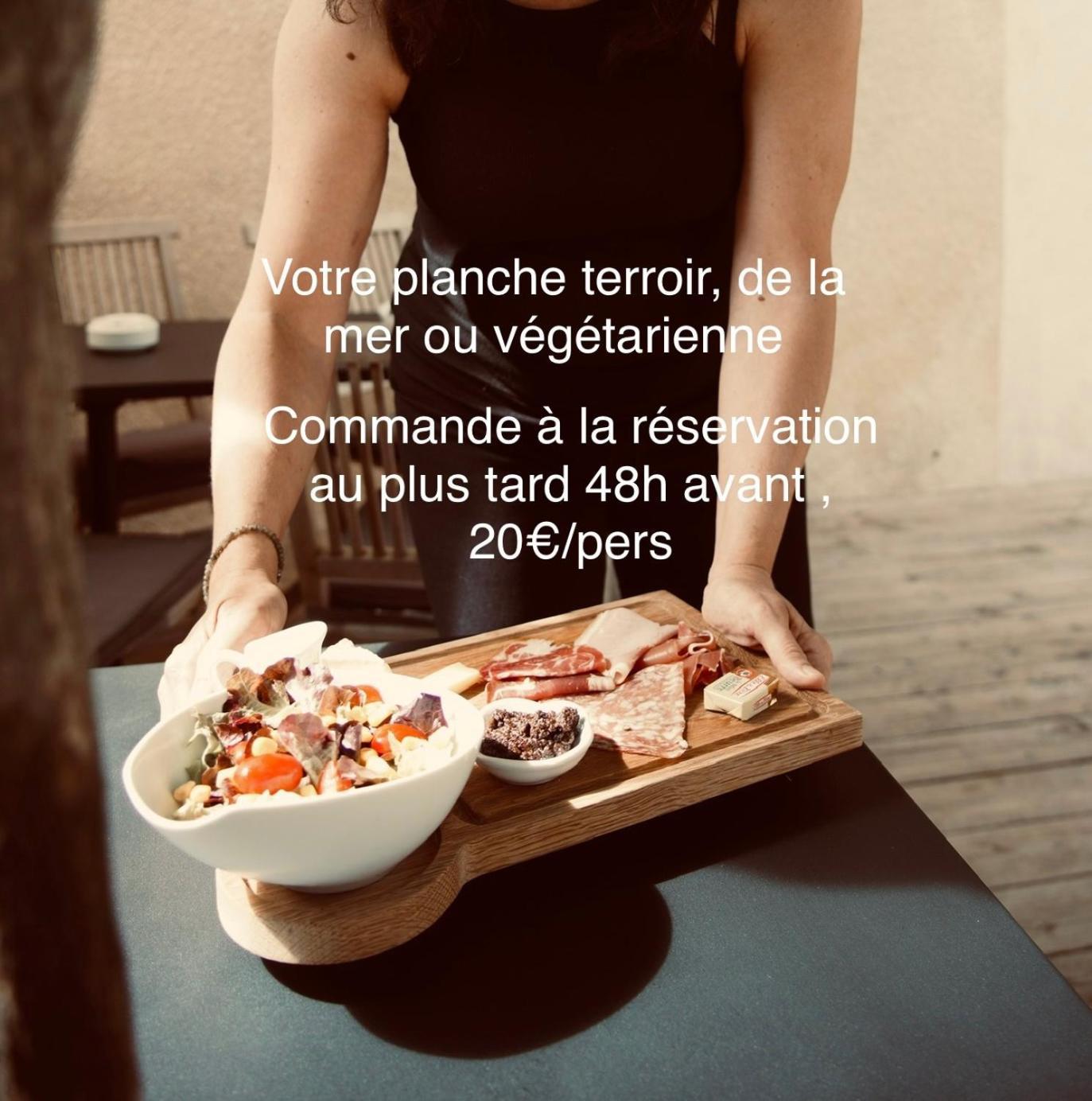 La Domitia - Maison D'Hotes, Massages & Bien-Etre Montbazin Ngoại thất bức ảnh