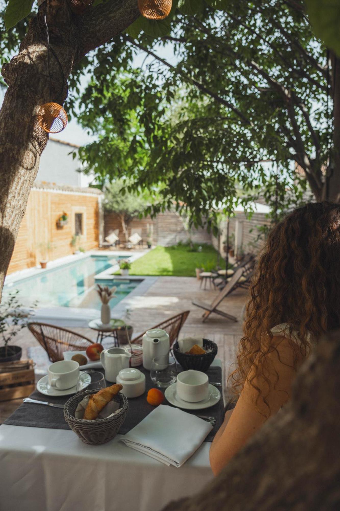 La Domitia - Maison D'Hotes, Massages & Bien-Etre Montbazin Ngoại thất bức ảnh