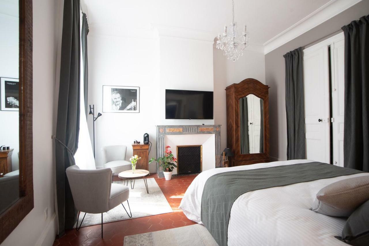 La Domitia - Maison D'Hotes, Massages & Bien-Etre Montbazin Ngoại thất bức ảnh